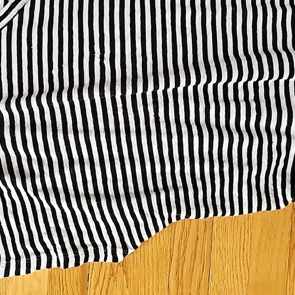 Joie Maddie striped tee in black and white Size Large - Picture 6 of 8